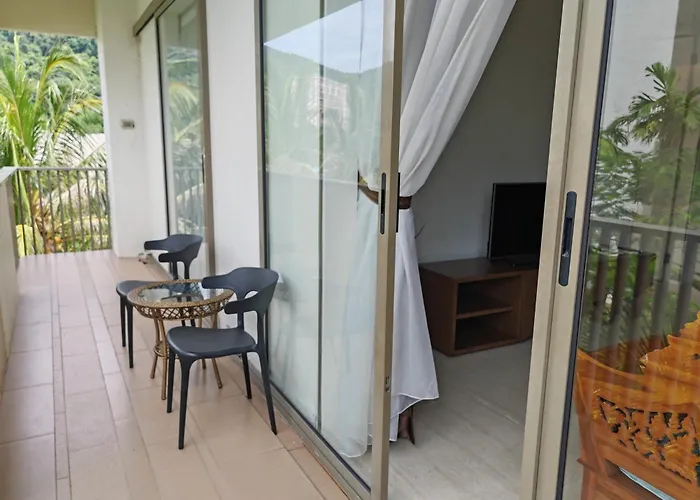 By The Sea Beach Front Sea View Apartment 3